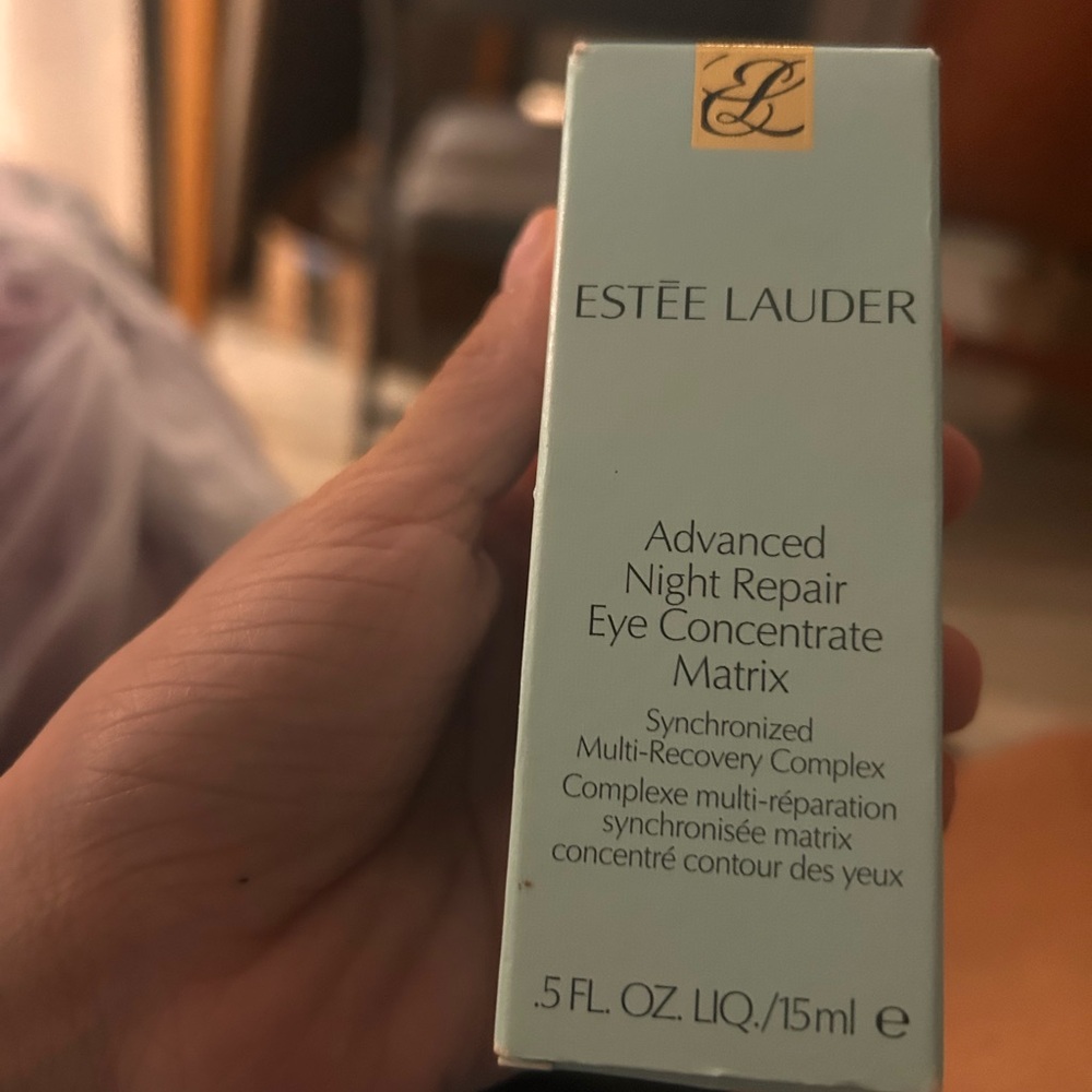 Estee Lauder Advanced Night Repair Eye Concentrate - Cream Box